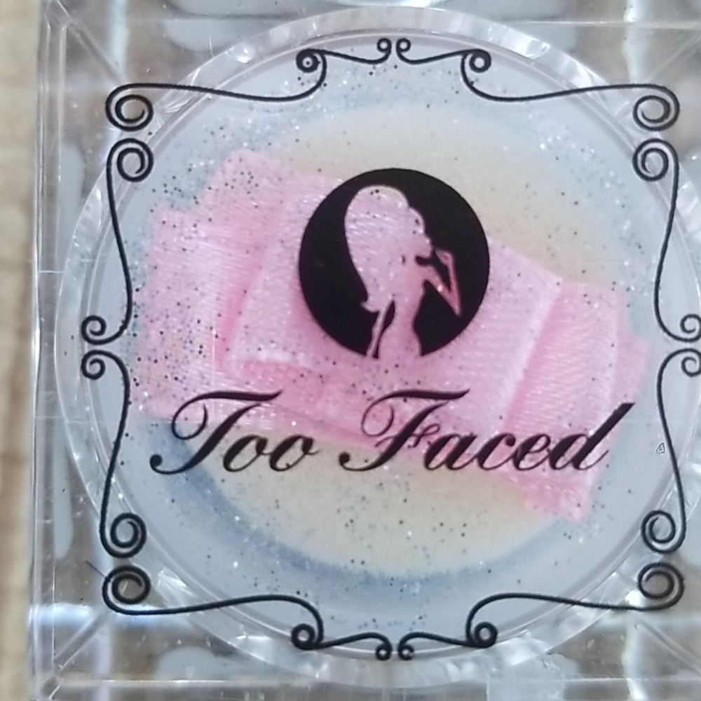 New Too Faced Kitty Glitter Cat Fight Silver
